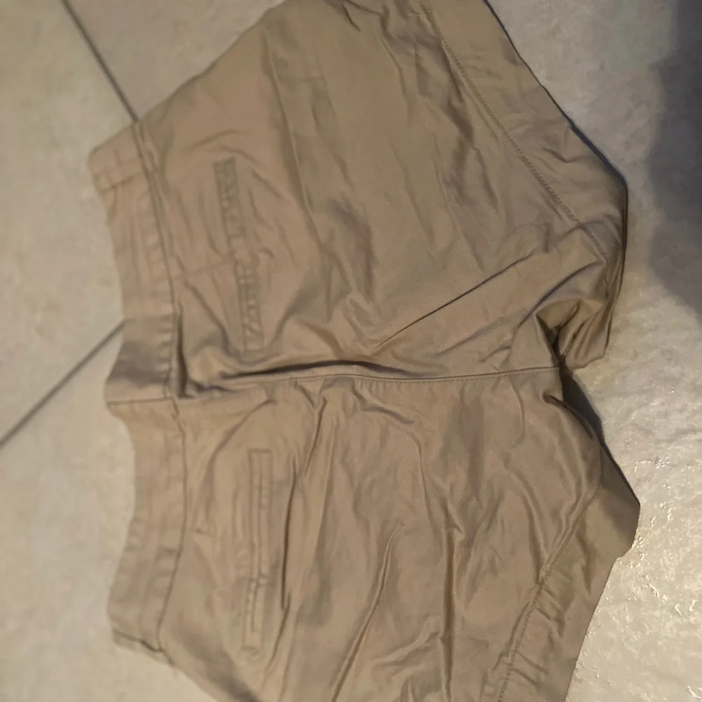 Old navy everyday short - Picture 3 of 5